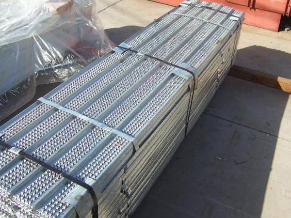 后澆帶快(kuai)易收口(kou)網1